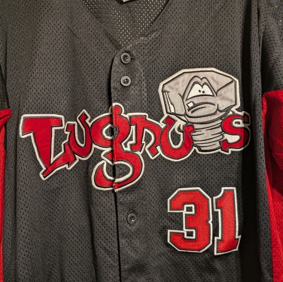 Lug Nuts Black and Red Jersey - Picture 3 of 9